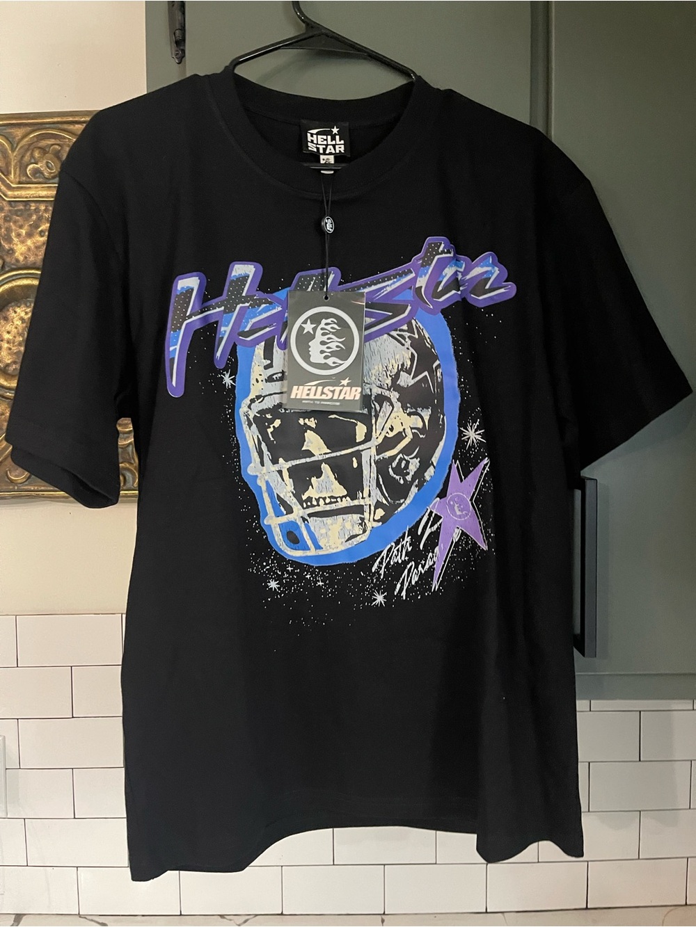 Men’s Graphic Design Tee Size S.